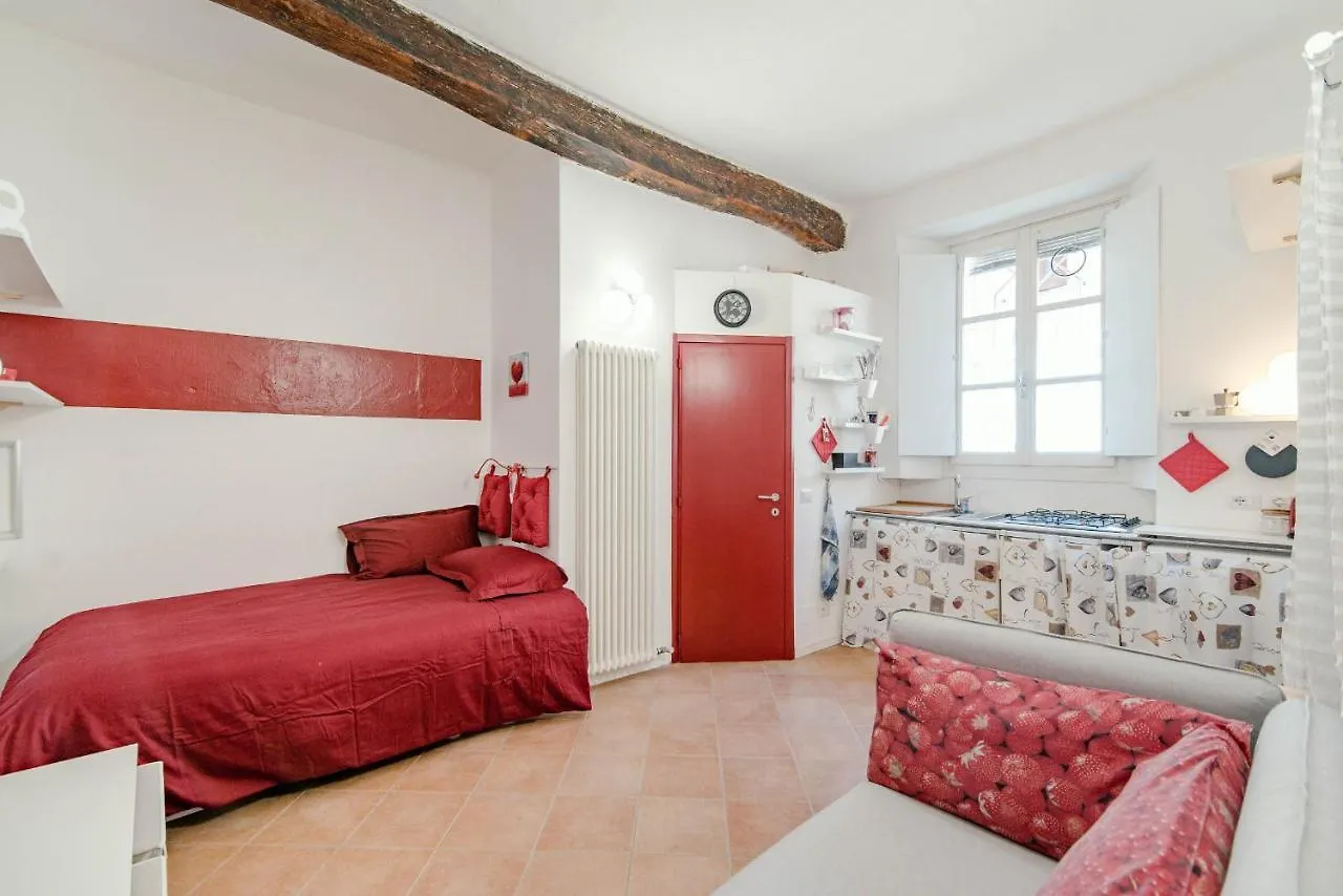 Red Passion Apartment Cernobbio