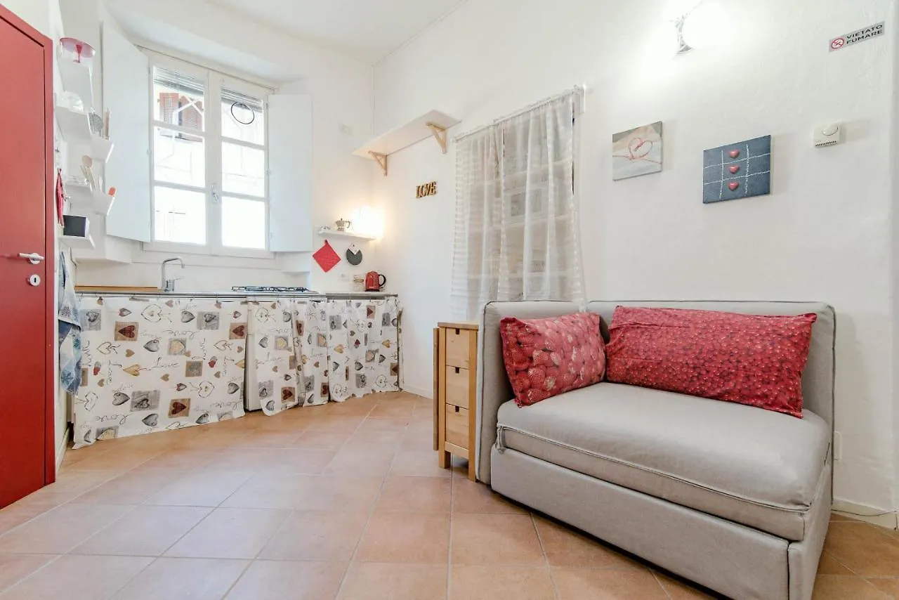 Red Passion Apartment Cernobbio